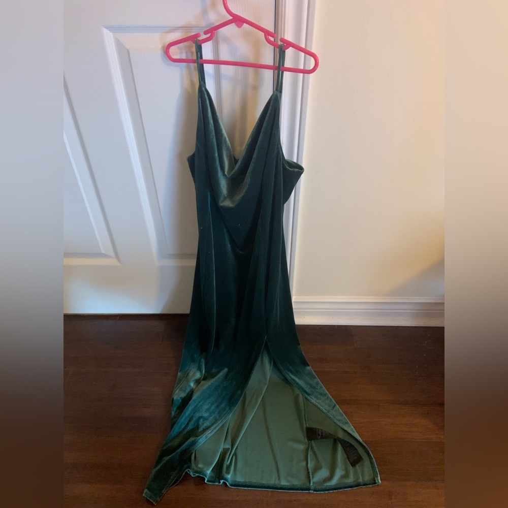 Urban Outfitters Green Velvet Cowl-Neck Slit Midi Dress (Size: Large)